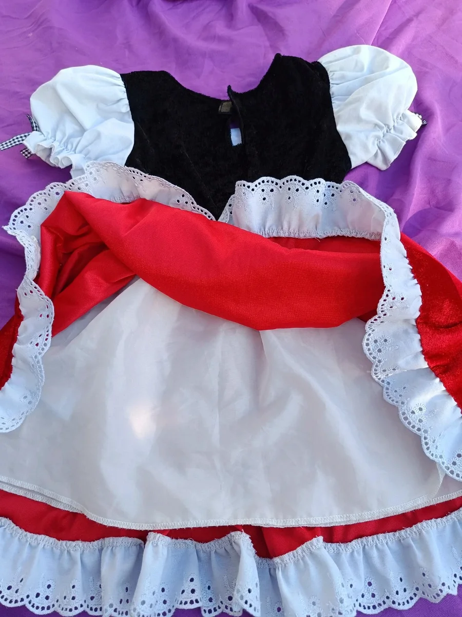 Rochiță costum de poveste (Scufița Roșie / Stil Tradițional).What a (5)