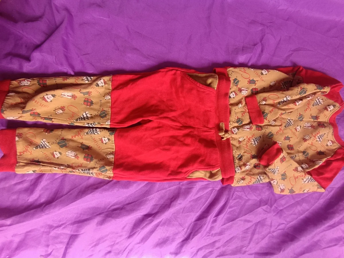 Set trening / pijama de Crăciun So Cute. Mărimea 98 cm (2 - 3 ani)