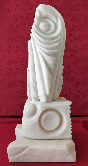 Genesis, szobor fehér márványból