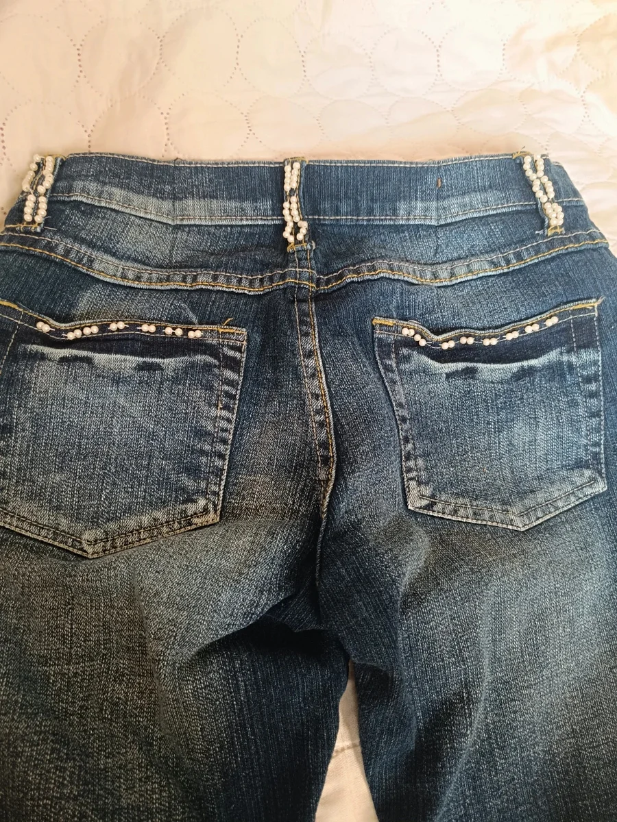 Pantaloni trei sferturi de blug pentru femei.Mărimea 27,cu perlute și (4)