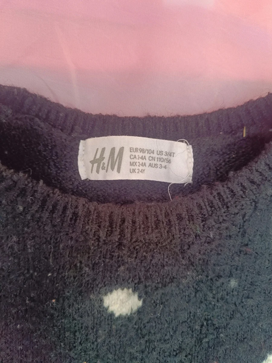 Rochiță pulover H&M fete 3 - 4 ani, model de iarnă cu reni și fulgi (5)