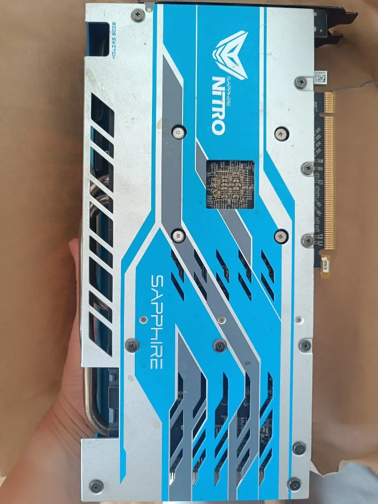 Placă video Sapphire Radeon RX 580 Nitro+ Special Edition 8GB GDDR5 256-bit (Carcasă Bleu Metalizat / Dual BIOS)