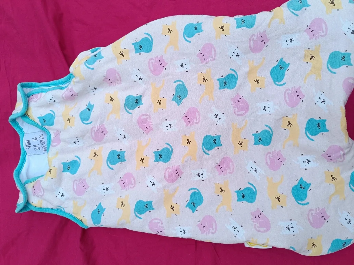 Sac de dormit delicat pentru bebeluși - Smiki, imprimeu pisicuțe pastel