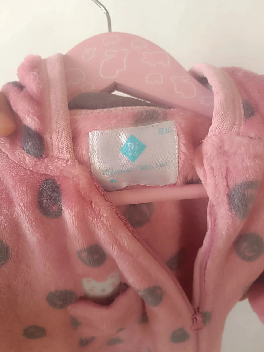 Salopetă pufoasă cocolino TEX Baby 23 luni (86 cm) - Roz cu buline și glugă (3)