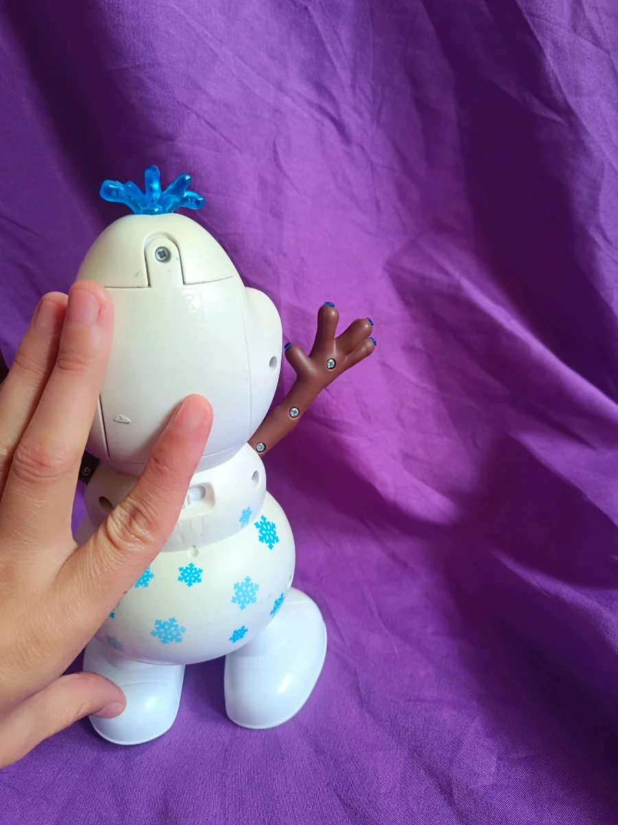 Jucărie animată muzicală Olaf dansator cu efecte de lumini și mișcare (Disney Frozen) (3)