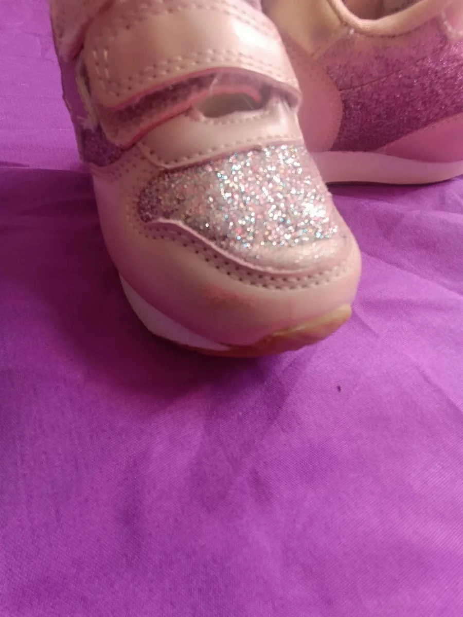 Adidași roz cu sclipici și stea Primark Mărimea 24 (2)