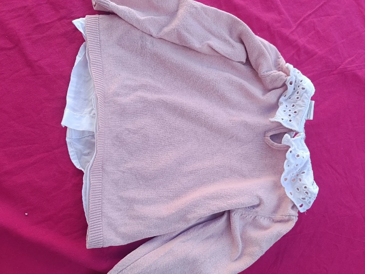 Pulover fetiță H&M 2 în 1, roz pudră, cu guler alb brodat (2)