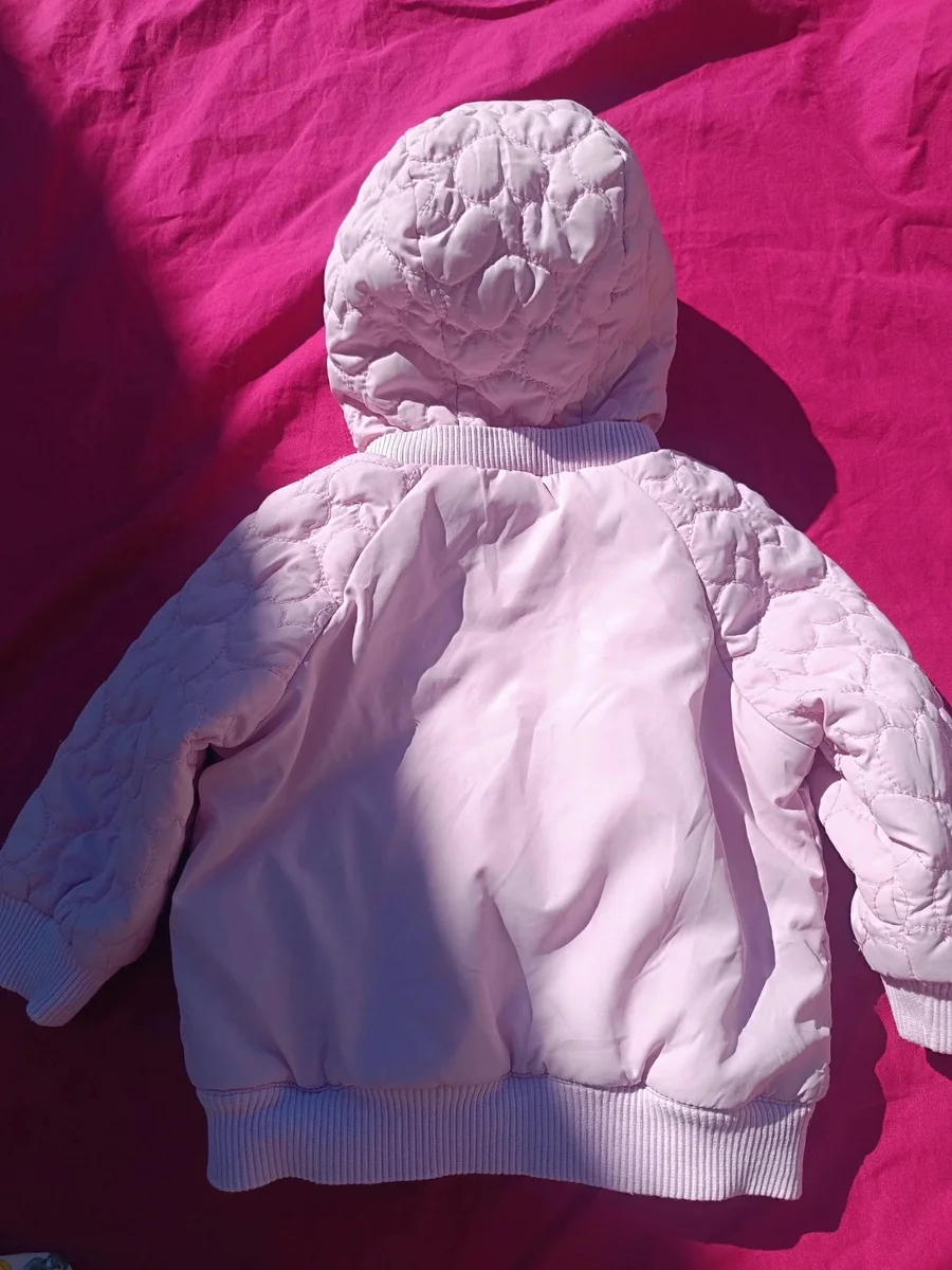 Geacă roz matlasată, mărimea 12 luni - TEX Baby, cu glugă căptușită (2)