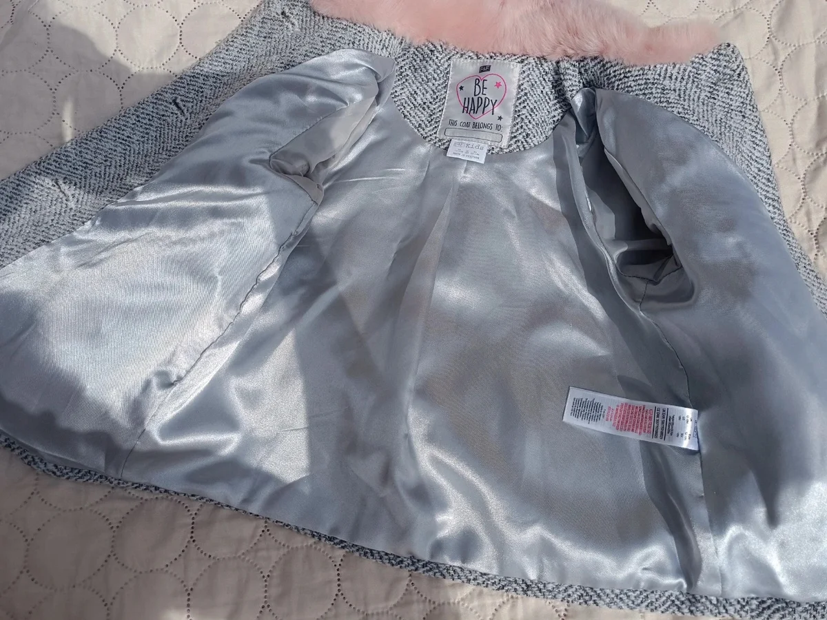Paltonaș elegant F&F Kids gri cu guler și manșete din blăniță roz, 12 - 18 (4)
