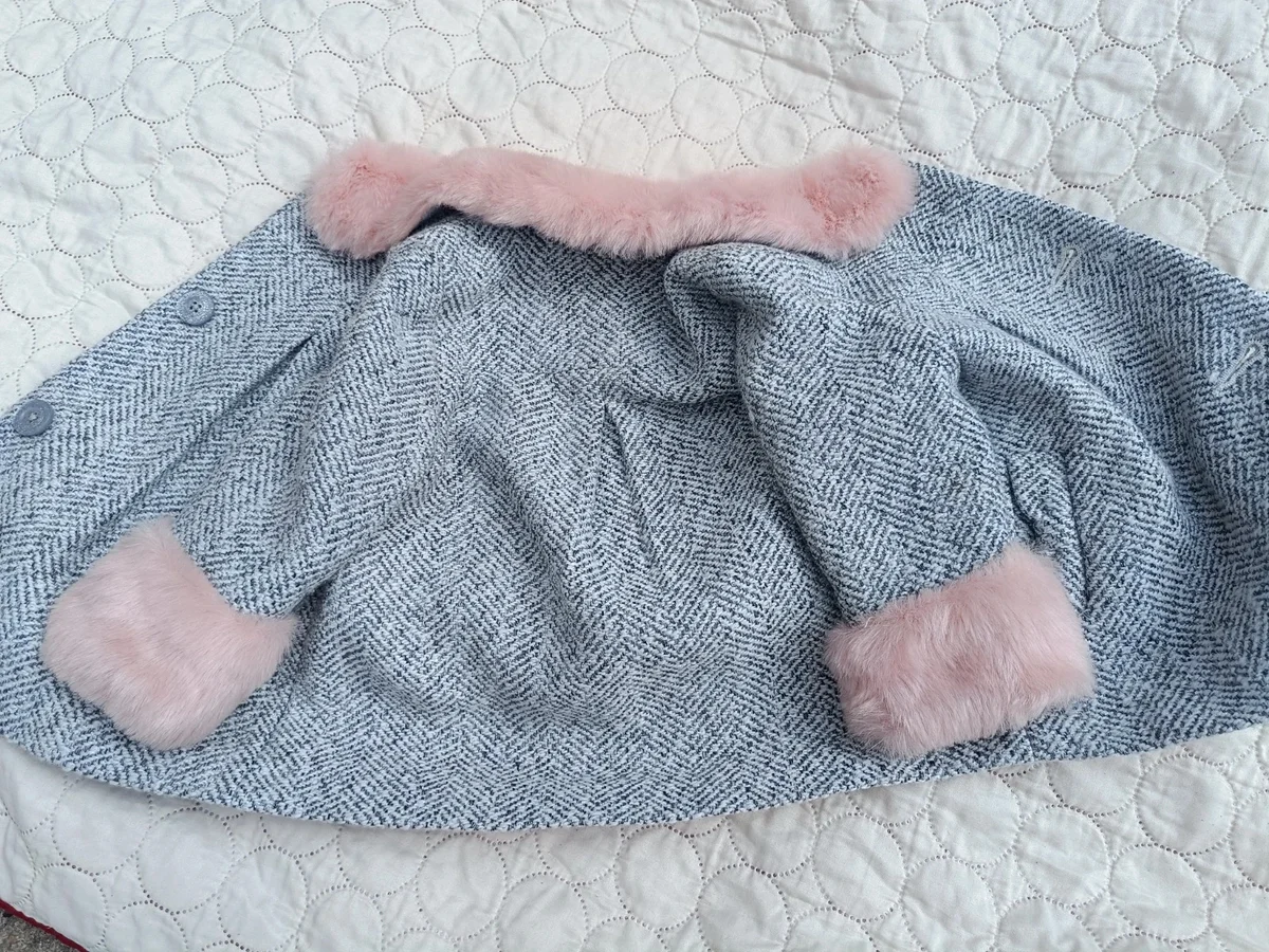 Paltonaș elegant F&F Kids gri cu guler și manșete din blăniță roz, 12 - 18 (2)