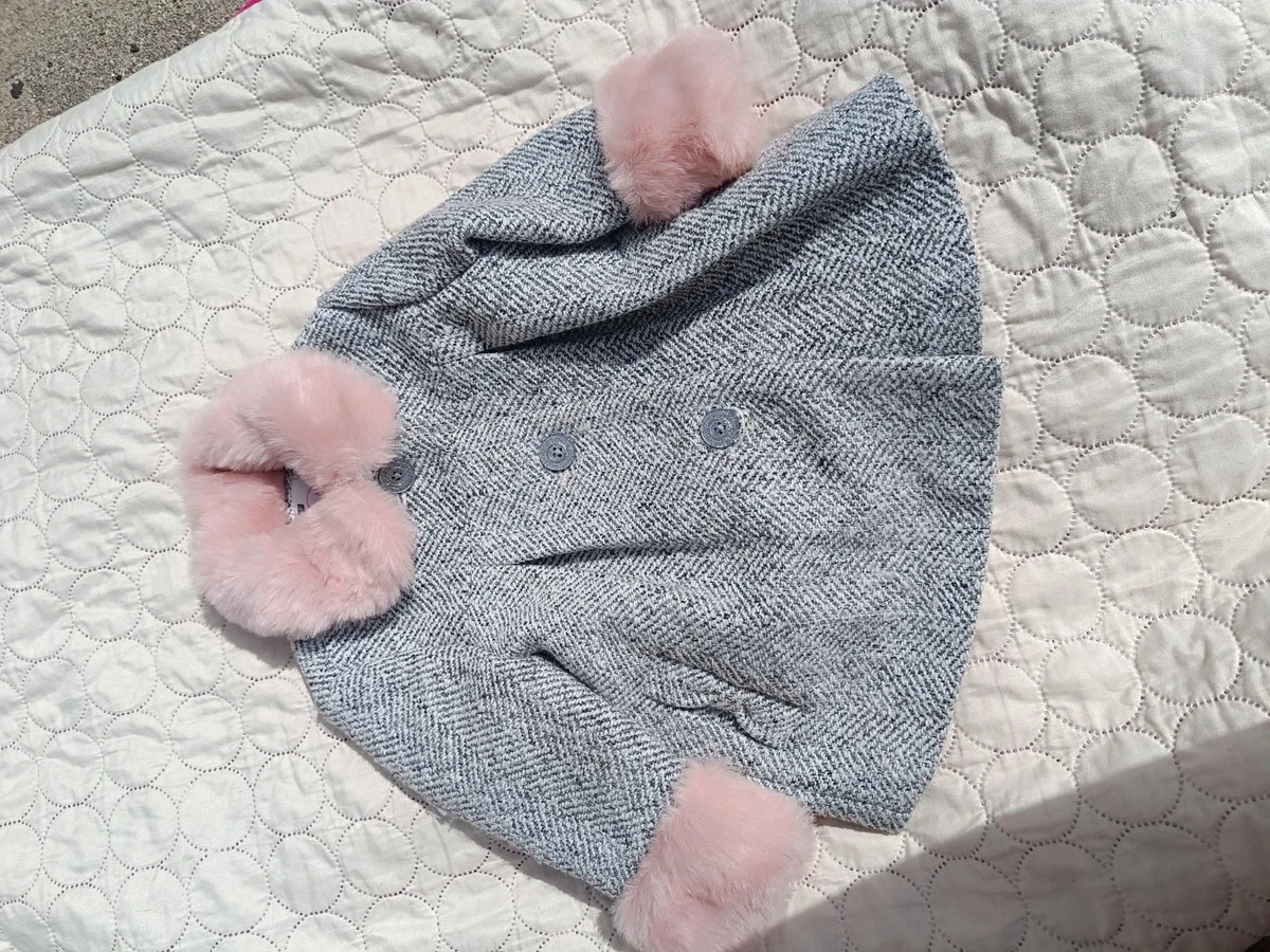 Paltonaș elegant F&F Kids gri cu guler și manșete din blăniță roz, 12 - 18